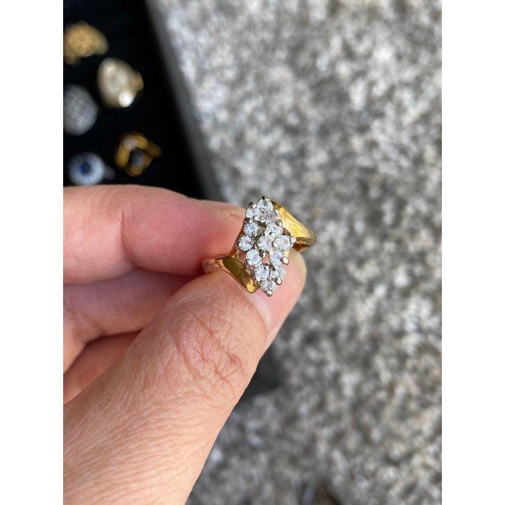 Diamond Like Ring - Picture 4 of 5